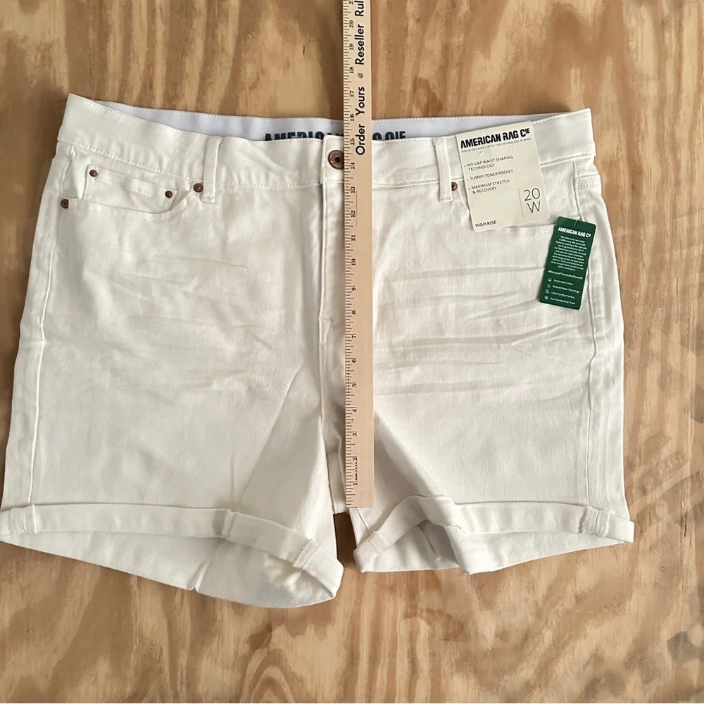 American Rag Women's High Rise White Shorts